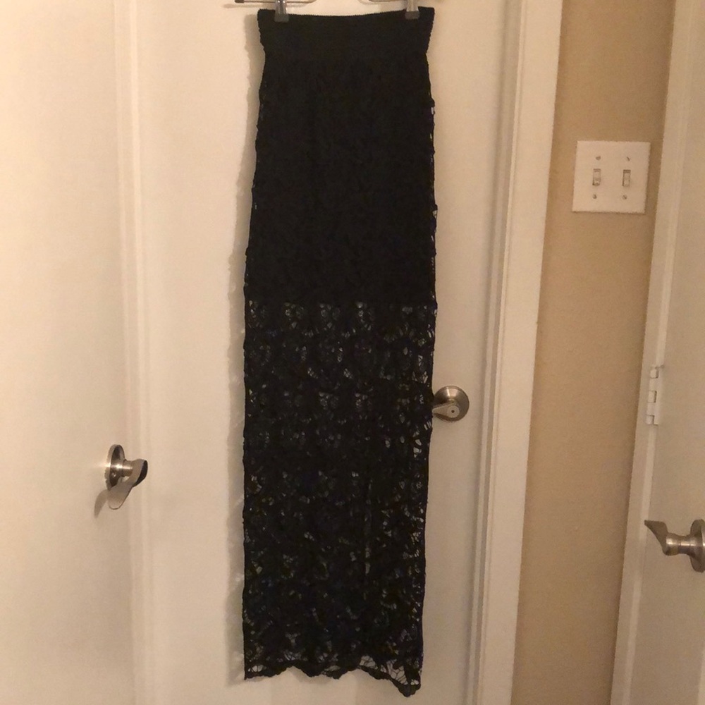 Maxi back laced skirt